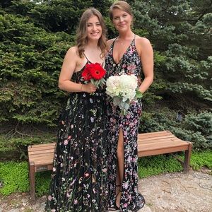 Mac duggal prom dress